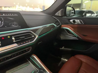 BMW X6 M 8c 4.4 X6  M5.0I  2021-7