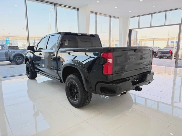 شيفروليه سيلفرادو LT SHAHEEN Z71 6.2 اسود / بيج 2021