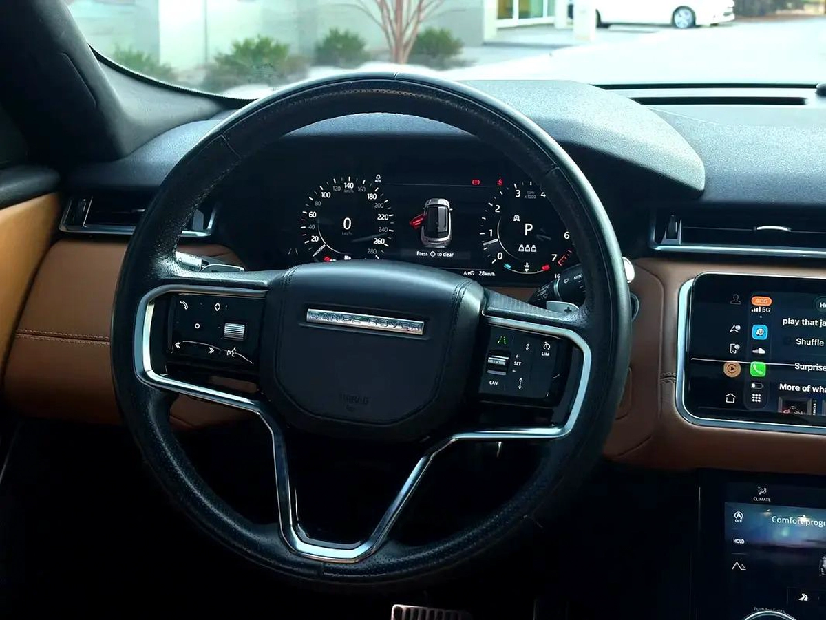 AED 3,000 P.M | 0% DOWN PAYMENT | RANGE ROVER VELAR P300 HSE R-DYNAMIC-2-2