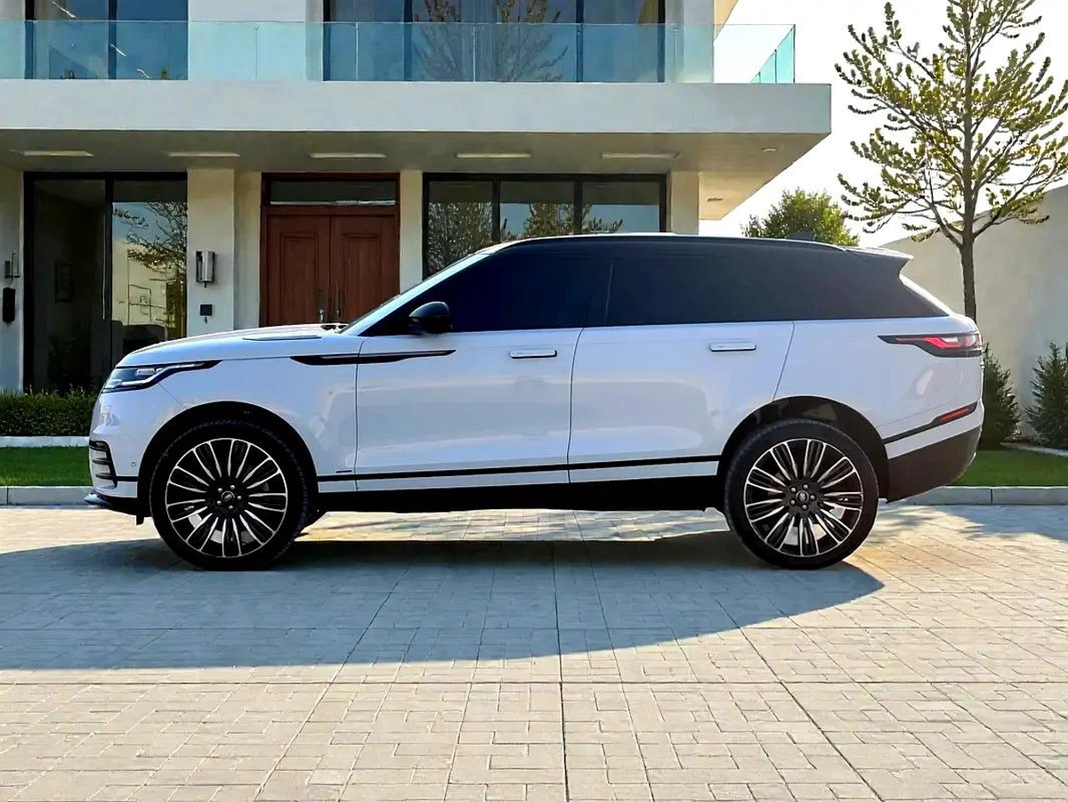 AED 3,000 P.M | 0% DOWN PAYMENT | RANGE ROVER VELAR P300 HSE R-DYNAMIC-4-4
