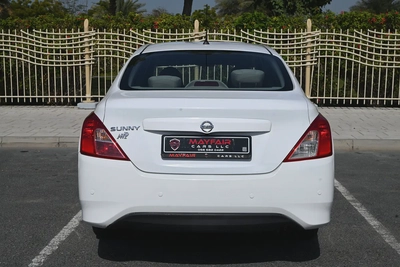 0% DP - APPLE CARPLAY - NISSAN SUNNY SV - GCC-3