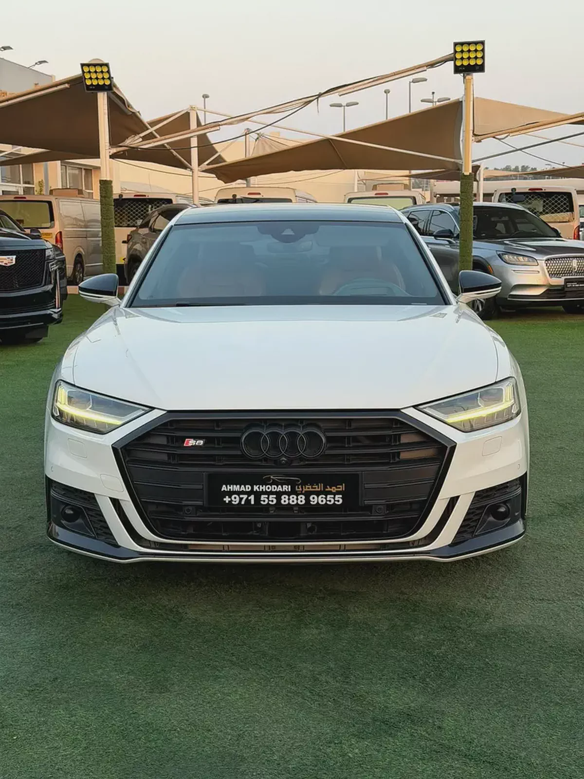 (2020) AUDI //S8// GCC FULL OPTION -ORIGINAL PAINT--2-2