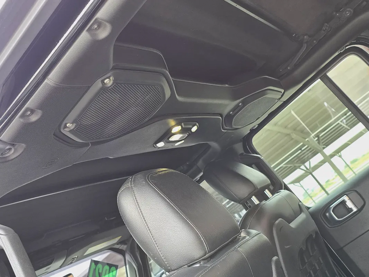 2021 Jeep Gladiator Mojave (Canadian Specs)-12-12