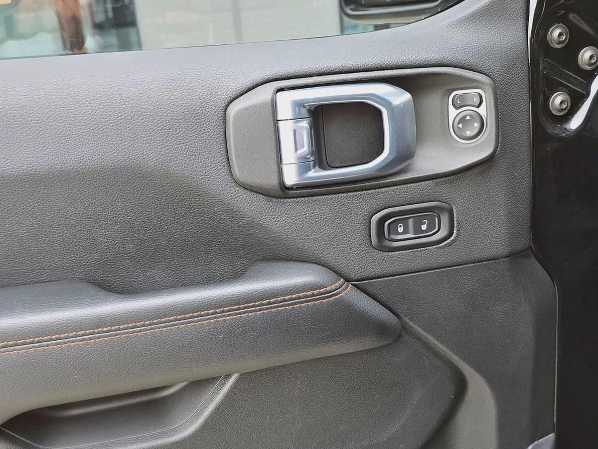 2021 Jeep Gladiator Mojave (Canadian Specs)-8-8