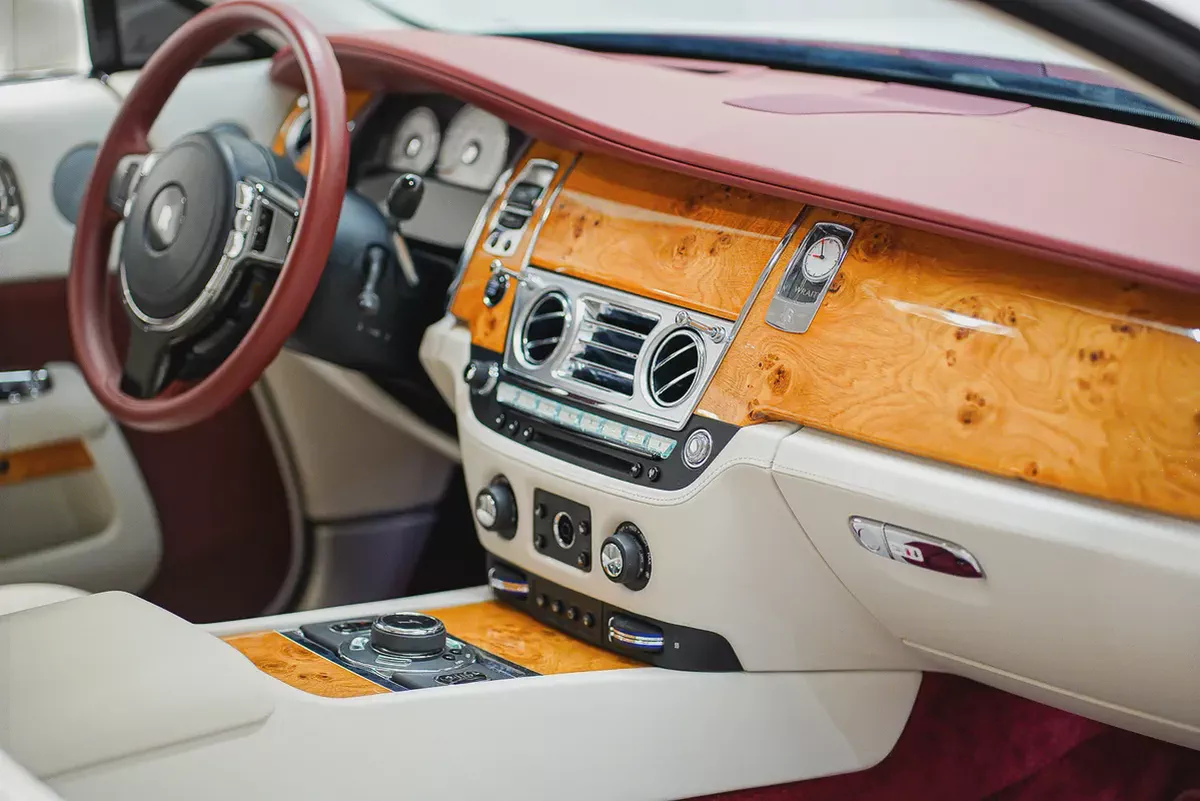 AED 13,457 PM | ROLLS ROYCE WRAITH 2019| STARLIGHT 4 BUTTONS| AGENCY SERVICE CONTRACT APRIL 2028 GCC-17-17
