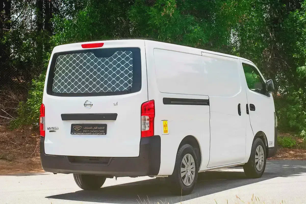 Standard Roof Delivery Van | Manual | GCC Specs | Ref#N32721-2-2