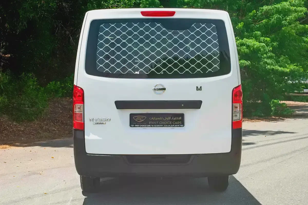 Standard Roof Delivery Van | Manual | GCC Specs | Ref#N32721-5-5