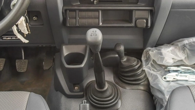 Toyota Land Cruiser Pick Up 4.2L Diesel-13