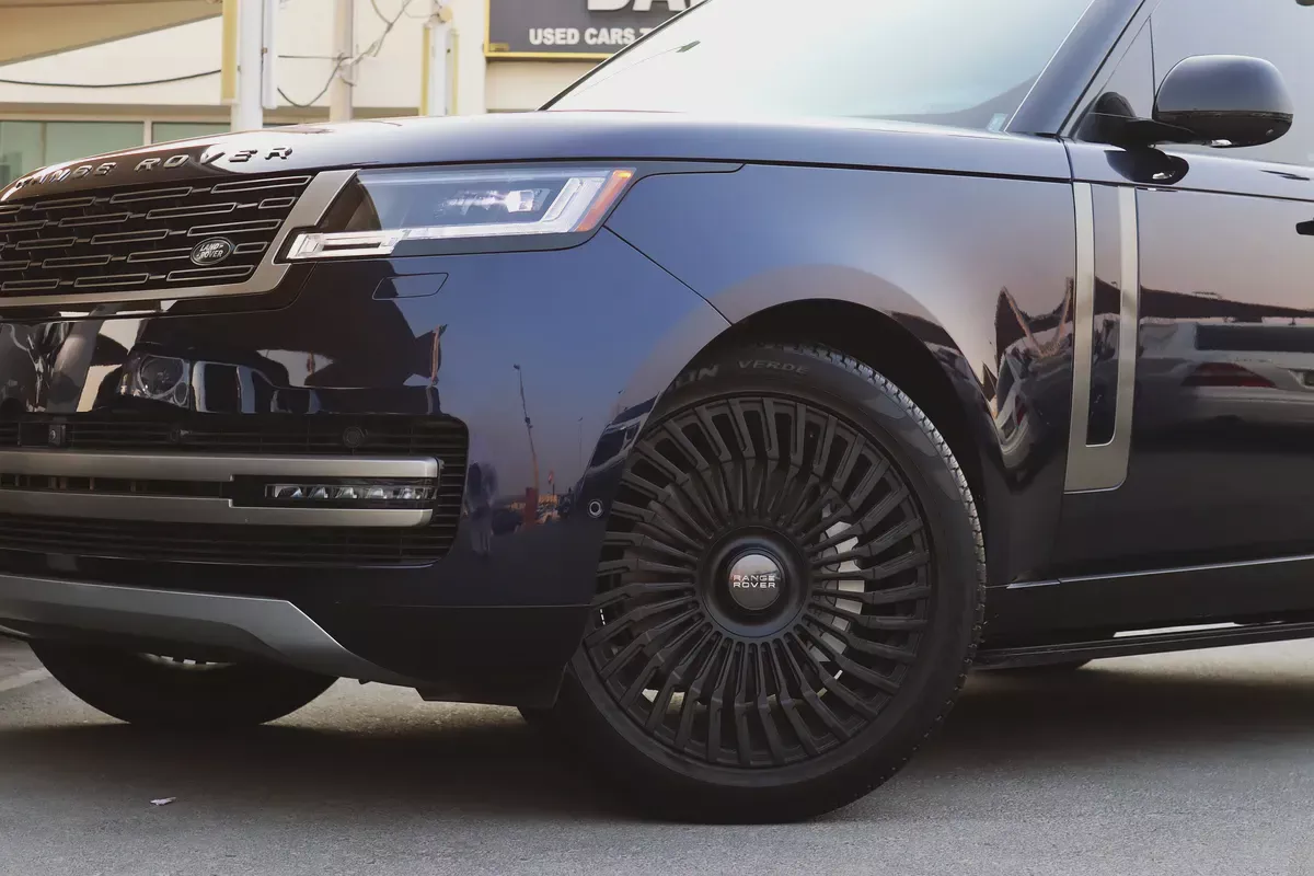 2023 Land Rover Range Rover HSE P530 | V8 Turbo | Luxury Performance-8-8