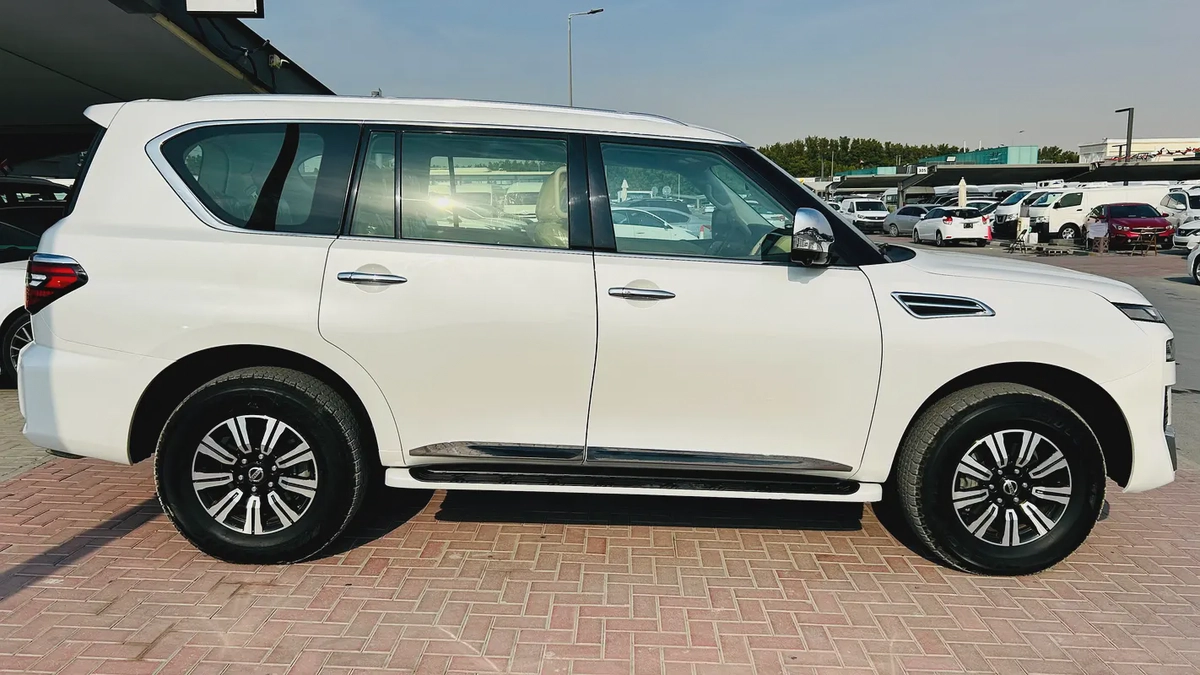 2020 Nissan Patrol V6-7-7
