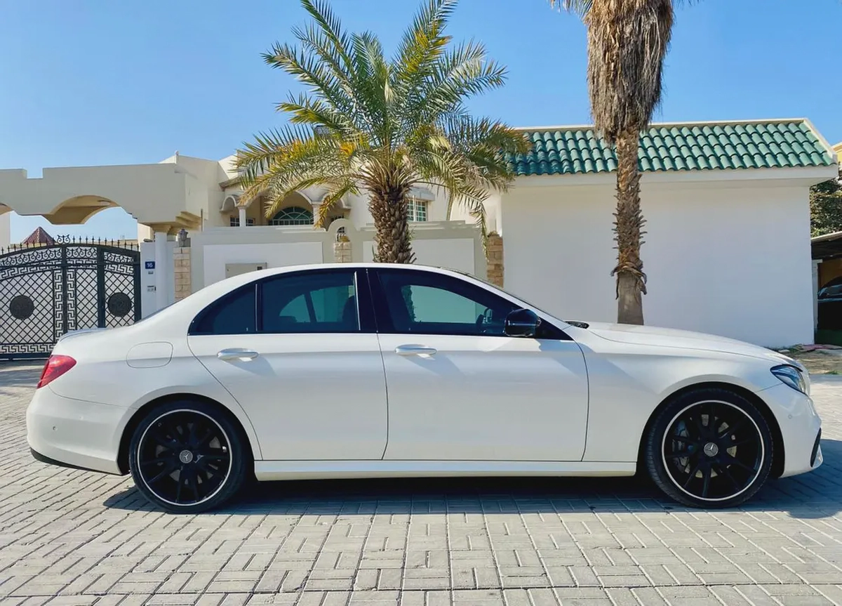 2018 MERCEDES E43 AMG 3.0L BITURBO 4MATIC || GCC || FULLY LOADED || MASTERPIECE|| PERFECT CONDTION-3-3