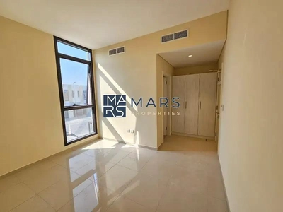 🏡 Stunning 2-Bedroom Townhouse for Rent in Nasma Residences, Sharjah 🌟-9