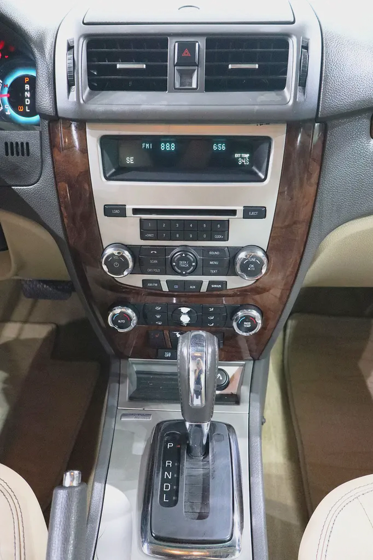With Service Warranty . GCC Specs . Excellent Condition . Well Maintained-11-11