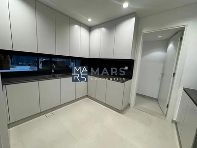 Hot Offer Brand New 3 Bedroom villa Available-14