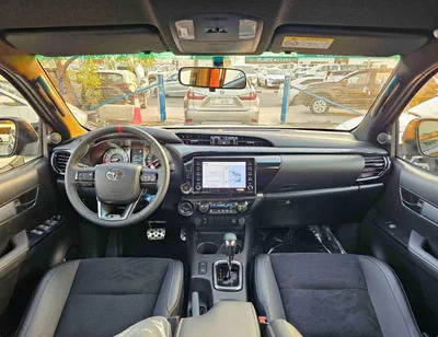 Toyota Hilux  4.0L PETROL / OVER FENDER / 360*CAMERA / DRIVER PWR SEATS WITH LATHER (CODE # HGRPKW-11