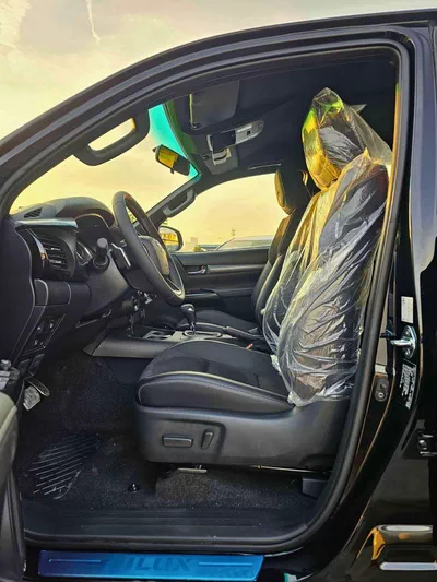 Toyota Hilux  4.0L PETROL / OVER FENDER / 360*CAMERA / DRIVER PWR SEATS WITH LATHER (CODE # HGRPKW-7