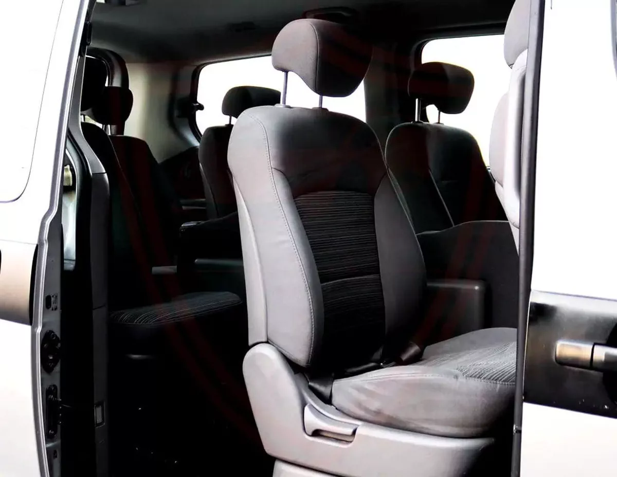 Hyundai H-1 GL 2.4 L | | GCC | Accident-Free | In Excellent Condition | 812 P.M-9-0