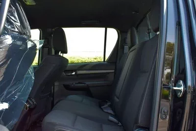 Toyota Hilux ADVENTURE TOYOTA HILUX ADVENTURE 4.0 PETROL-9