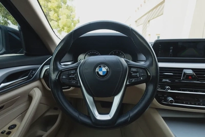 BMW 5 Series 520 2019-20