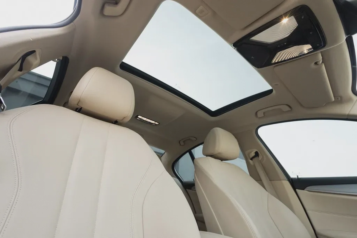 BMW 5 Series 520 2019-23-23