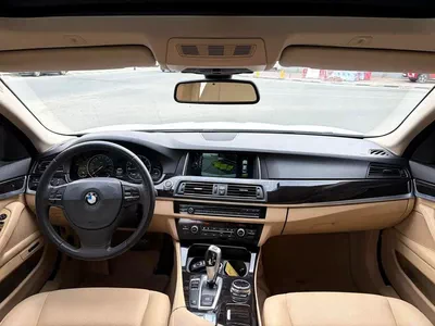 BMW 520i LUXURY 520i GCC Specs - Well Maintained Luxury Sedan-5