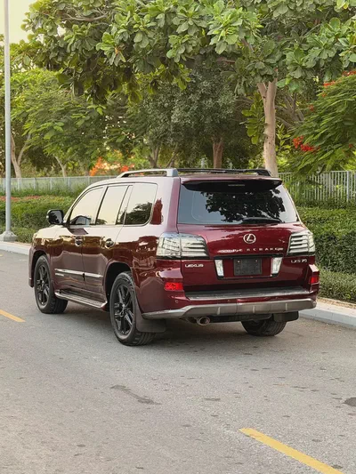 Lexus LX 570 Sport 2014 GCC Specs - Excellent Condition-3