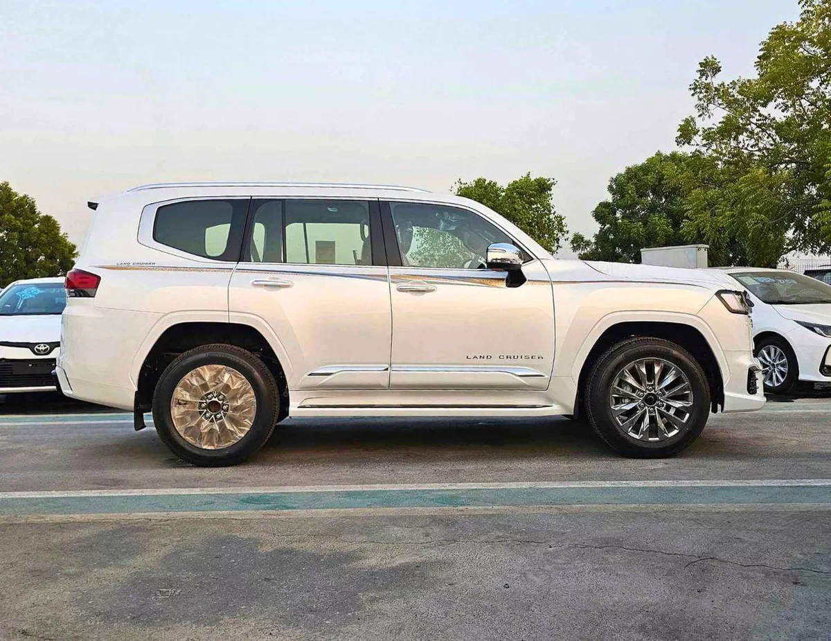Toyota Land Cruiser VXR-Z TWIN TURBO EXCL || 3.5L PETROL V6 | RADAR | 360*CAMERA | SUNROOF , LEATHER (CODE # LCTVXRZ)-2-0