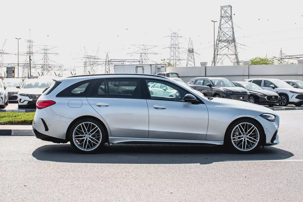 2023 - C43 STATION AMG - IMMACULATE CONDITION - ONLY 4,000 KM DONE-4-4
