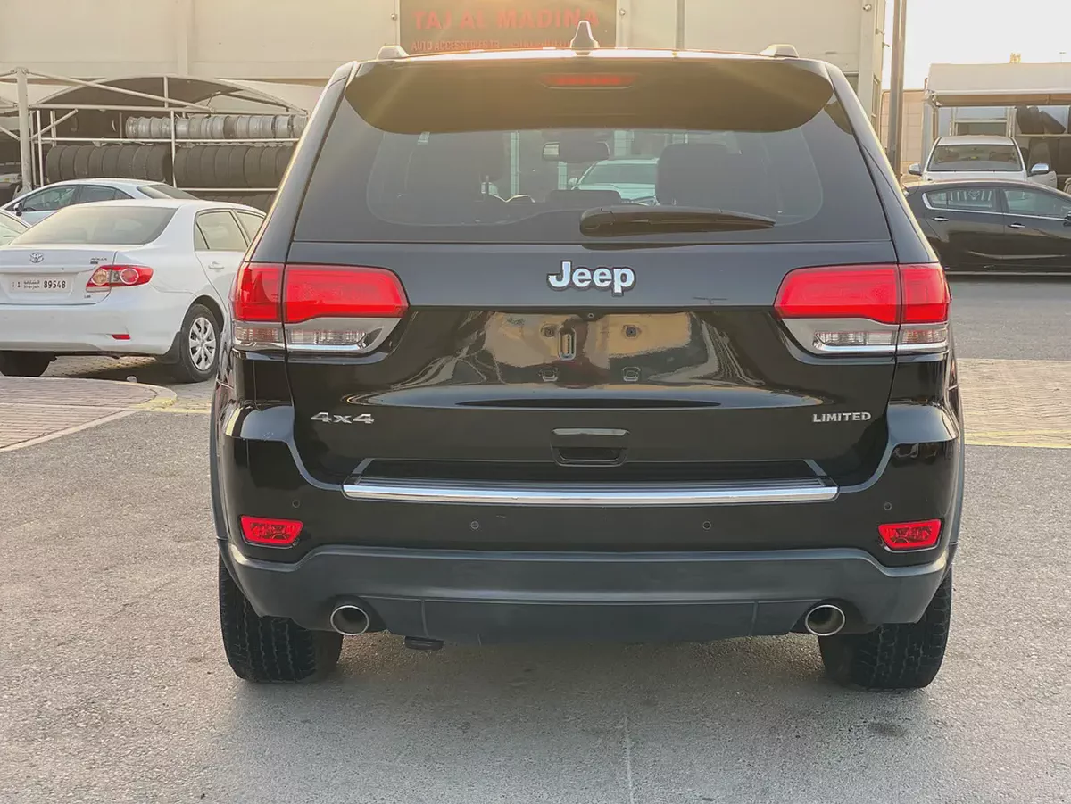 2014 Jeep Grand Cherokee Black Limited-5-5