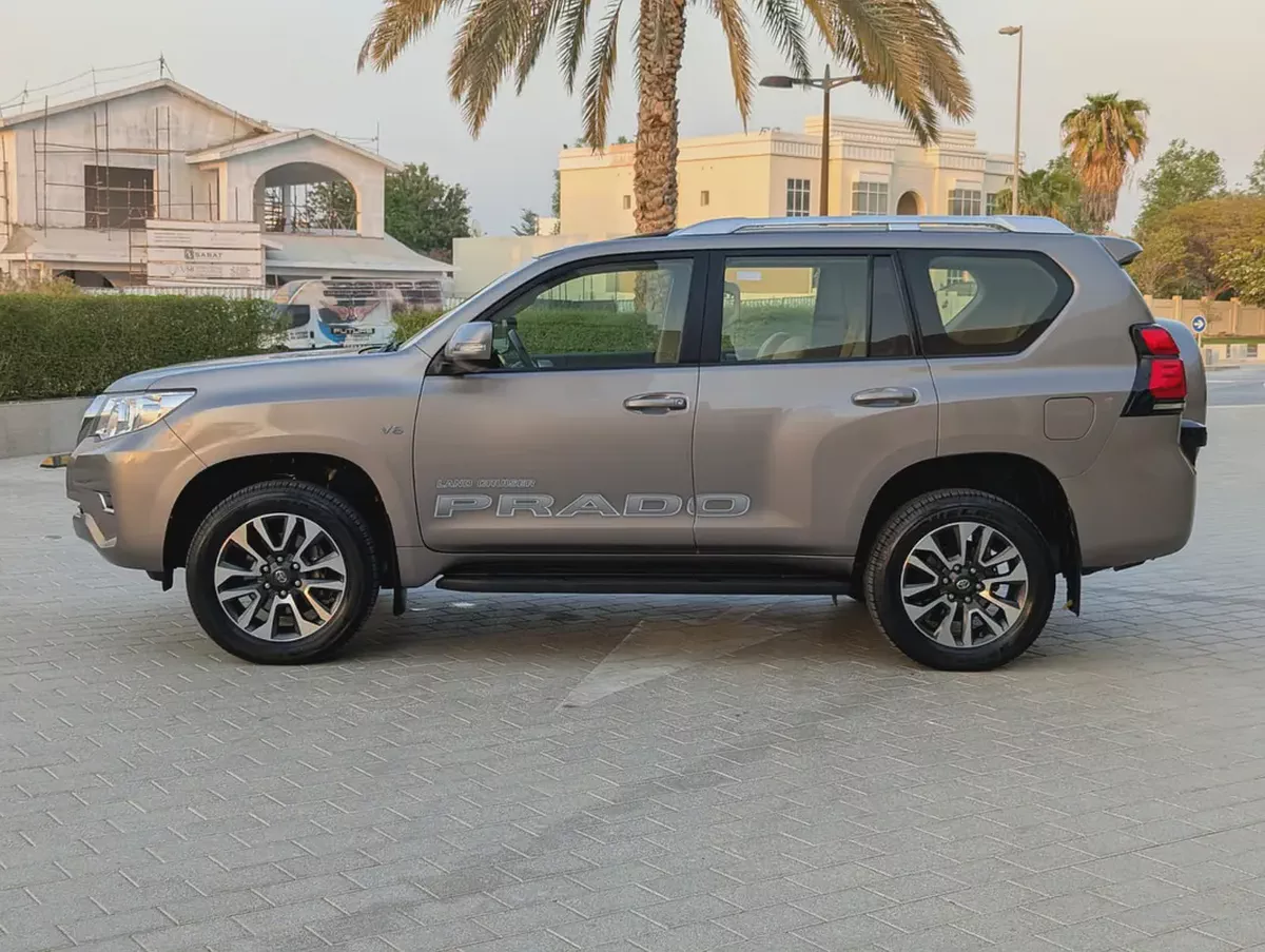 Toyota Prado 2022 VXR | Top Full Option | V6 4.0L |GCC Specs Excellent Condition-14-14