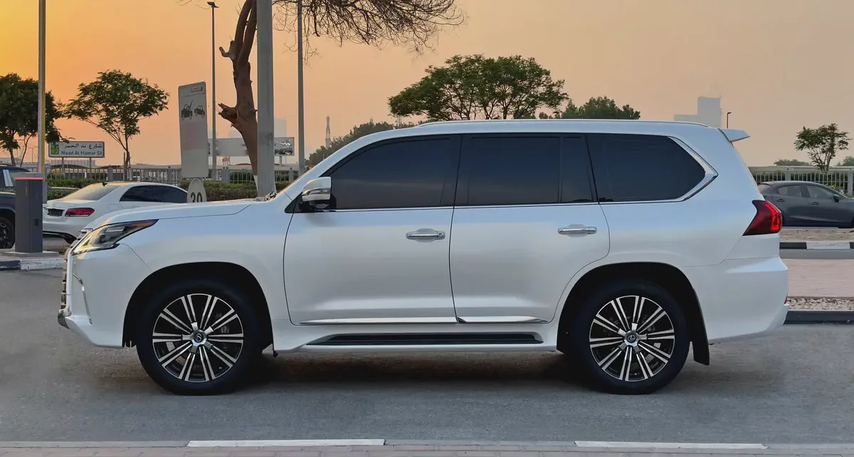 2021 Lexus LX 570 Platinum, GCC Specifications-3-3