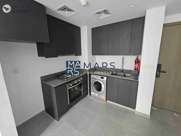 Luxury Brand New 1bhk apartment in Tiraz building