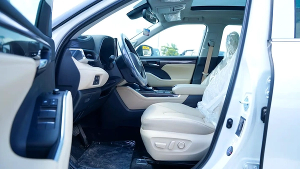 2025 Toyota Highlander Limited - GCC Specs - Brand New!