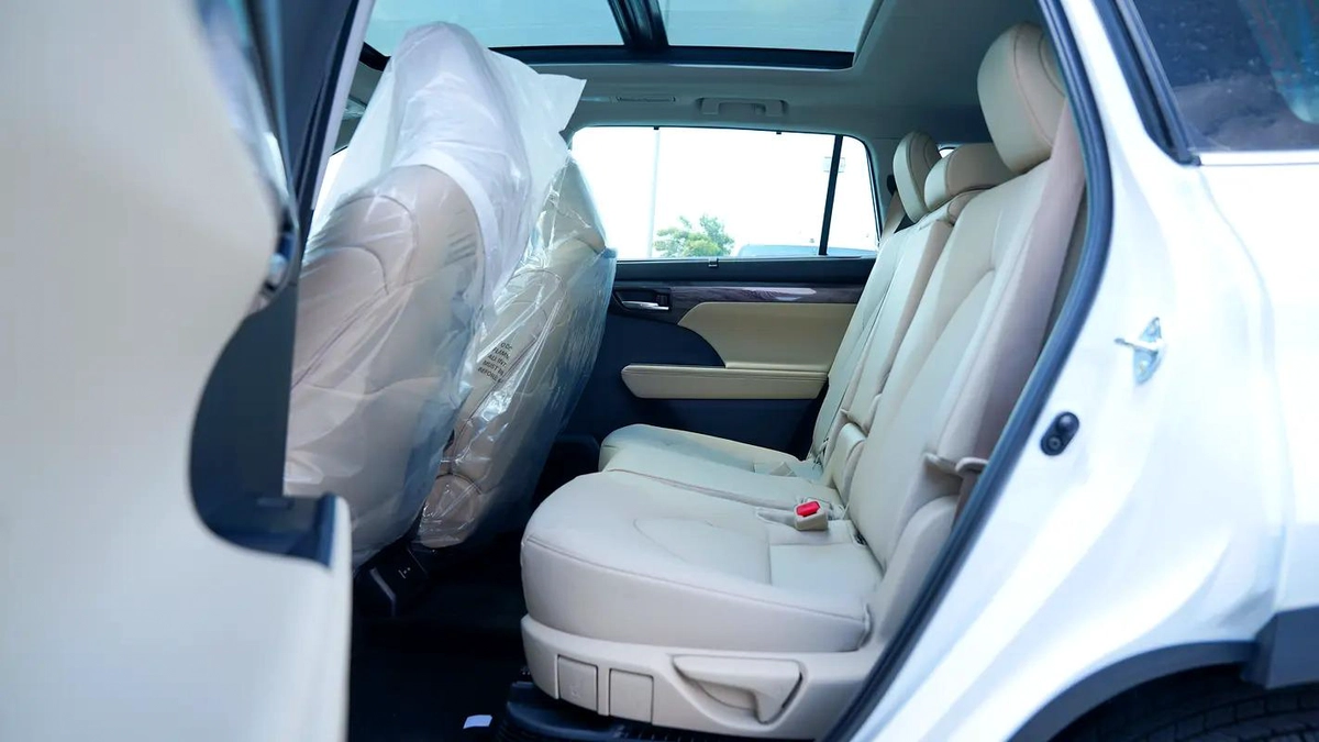 2025 Toyota Highlander Limited - GCC Specs - Brand New!-5-5