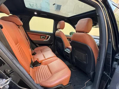Gulf Specs 2017 DISCOVERY SPORT HSE LUXURY AWD 2.0Litre Turbo-Charged (AL-Tayer Partial)-8