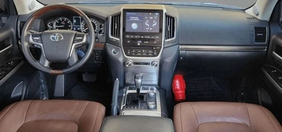 Toyota Land Cruiser VXR 5.7L 4WD VXR 5.7L-8CYL 4WD Grand Touring - Completely Agency Maintained -1
