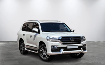 Toyota Land Cruiser VXR 5.7L 4WD VXR 5.7L-8CYL 4WD Grand Touring - Completely Agency Maintained -0