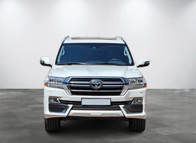 Toyota Land Cruiser VXR 5.7L 4WD VXR 5.7L-8CYL 4WD Grand Touring - Completely Agency Maintained -7
