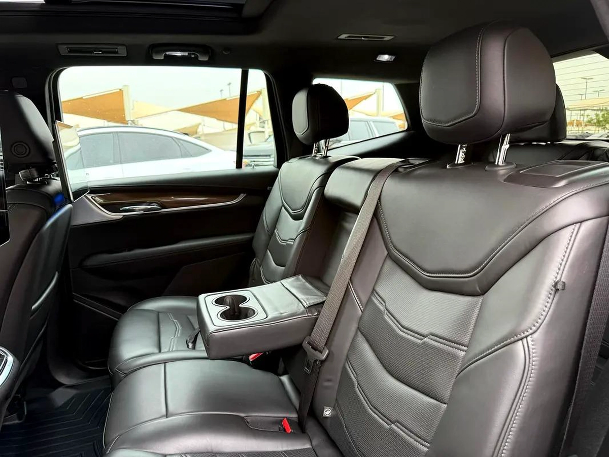 Cadillac XT6 Black Edition 2022 - Korean Specs - Perfect Condition-9-9
