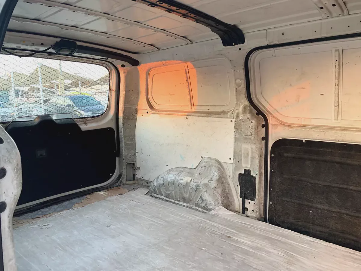 Hyundai H1 GL | 2013 Model | GCC Specs | 2.4L 4-Cyl engine-11-11