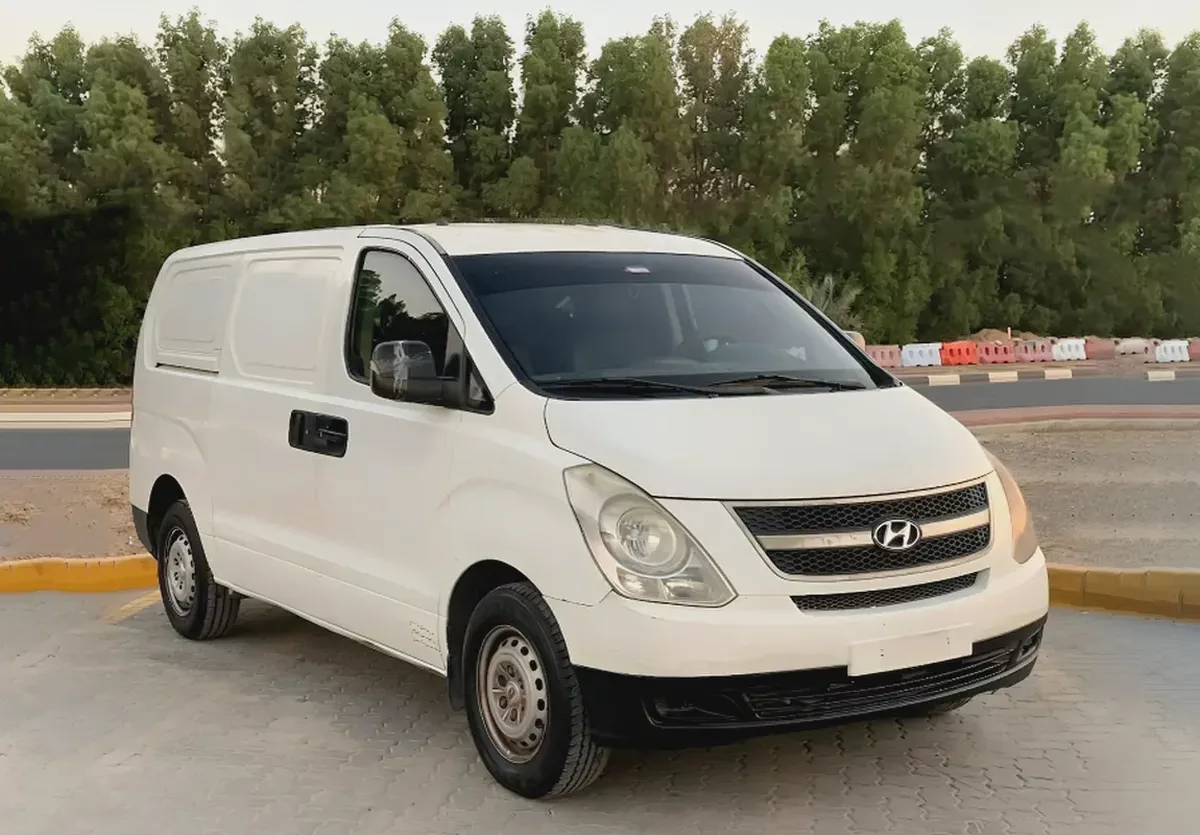Hyundai H1 GL | 2013 Model | GCC Specs | 2.4L 4-Cyl engine