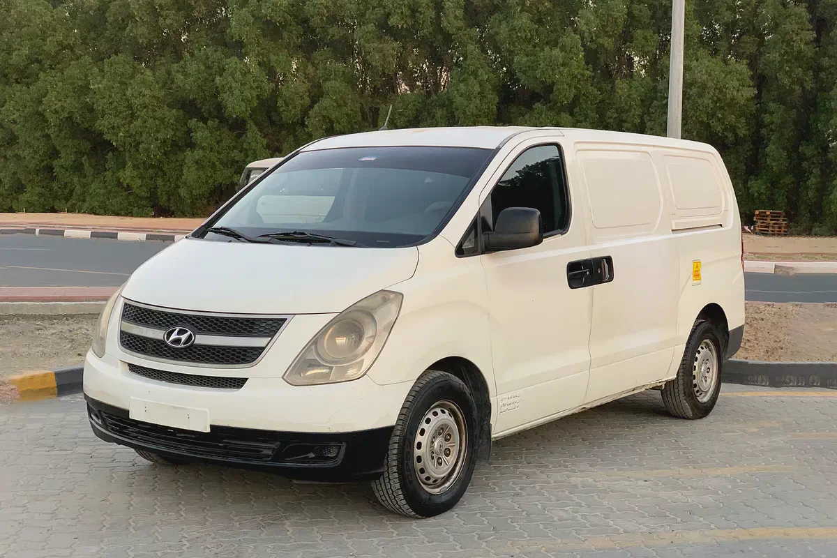 Hyundai H1 GL | 2013 Model | GCC Specs | 2.4L 4-Cyl engine-2-2