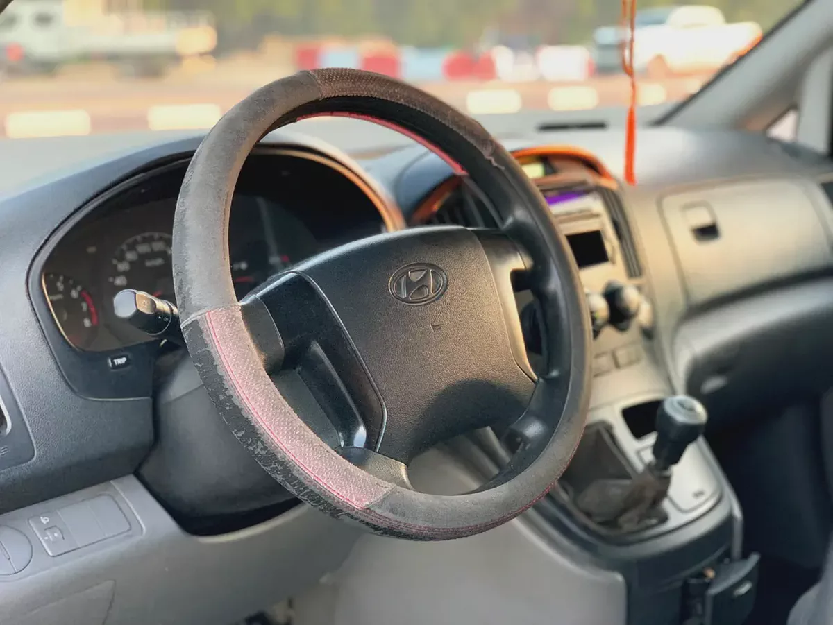 Hyundai H1 GL | 2013 Model | GCC Specs | 2.4L 4-Cyl engine-7-7