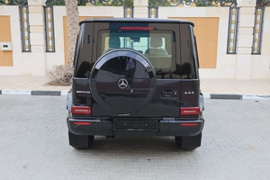 MERCEDES BENZ G63 AMG ( NIGHT PACKAGE )-110000KM-2021-GCC SPECS-UNDER WARRANTY