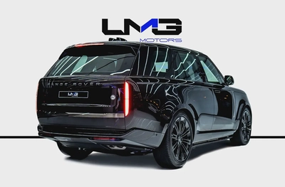 MIDDLE EAST SPECS | 2023 RANGE ROVER SV P530 | REAR TVS | LEG REST TWO TONE INTERIOR |-3