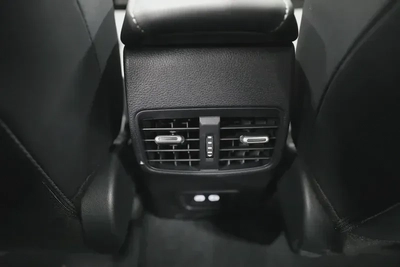 Toyota Corolla-11
