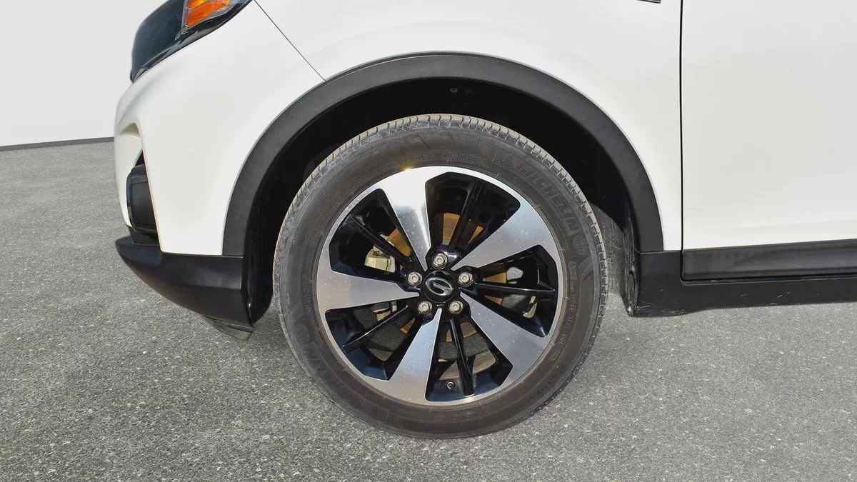0% DP | AED 612 / Month | GAC | GS3 GE 1.3T | 2024 | Gargash Warranty | Service History-3-3