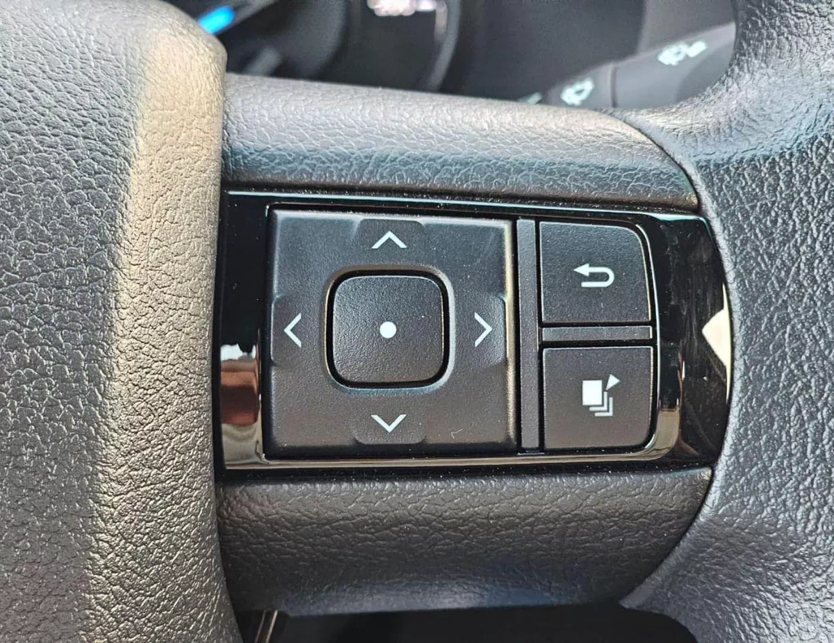 Toyota Hilux ADVENTURE EXL DOUBLE CABIN || 4.0L V6 PETROL | AIR COMPRESSOR | ROLLBAR | 360*CAMERA | FR&RR P/SENSOR (CODE#HP-20-0