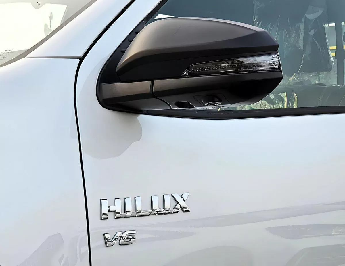 Toyota Hilux ADVENTURE EXL DOUBLE CABIN || 4.0L V6 PETROL | AIR COMPRESSOR | ROLLBAR | 360*CAMERA | FR&RR P/SENSOR (CODE#HP-8-0