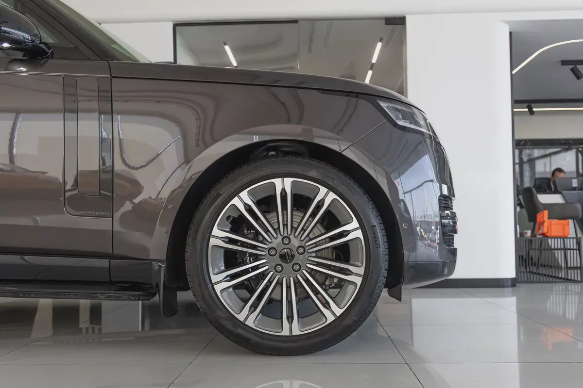 Range Rover Vogue Autobiography P400 | AWD | V6 | 2026 | GCC Specs-7-7